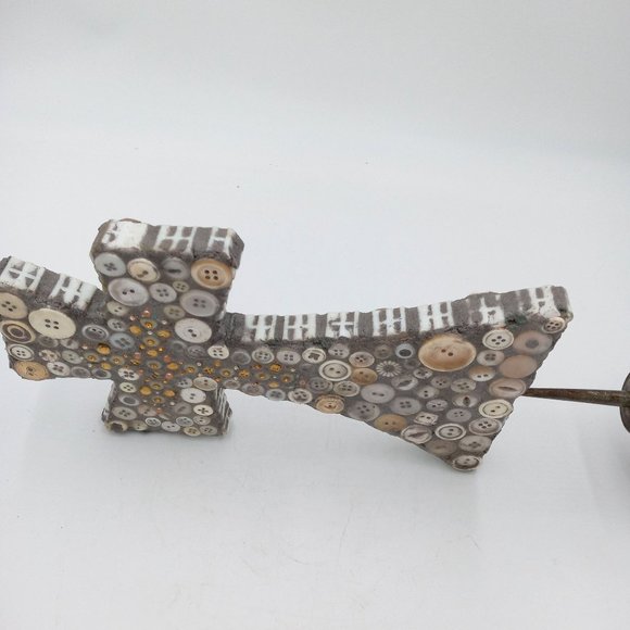 Button Sculpture Folk Art OOAK Memory Jug Style Forget Me Not Assemblage Found - Picture 14 of 16